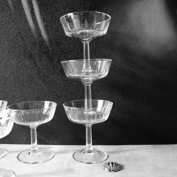 Anciennes coupes à champagne verre ciselé