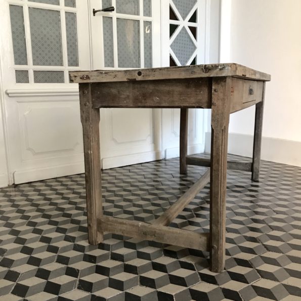 Ancienne table de ferme en bois vintage
