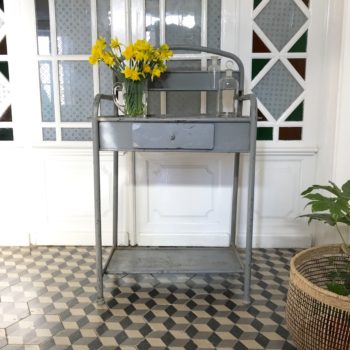 Meuble de toilette d'hôpital en métal gris vintage ancien industriel meuble de métier