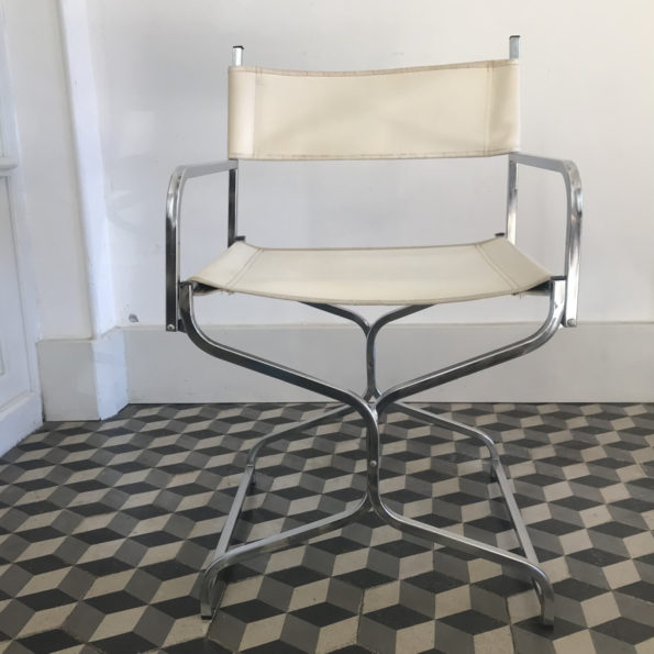 Chaise pliante en métal chromé et simili cuir crème blanc 1970