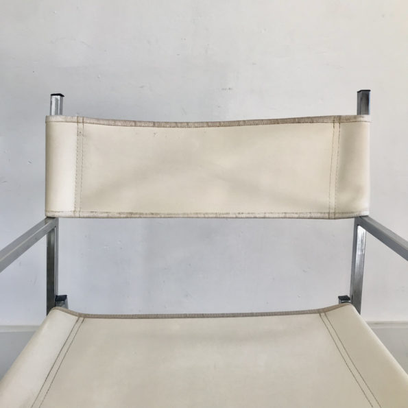 Chaise pliante en métal chromé et simili cuir crème blanc 1970