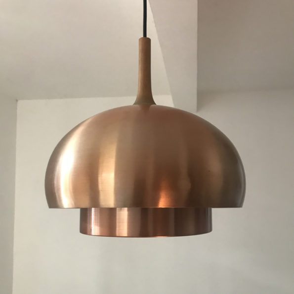 Lampe suspension design cuivre et bois vintage style Jo Hammerborg pour Fog & Mørup Danemark