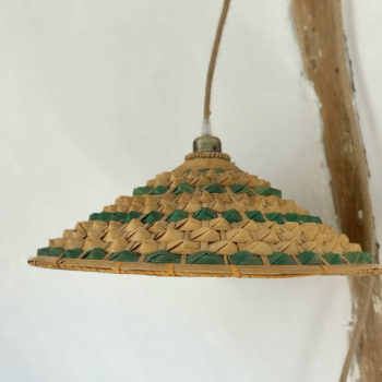 Suspension créée chapeau de paille japonais chiné naturel et vert vintage
