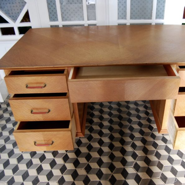 Bureau vintage en bois