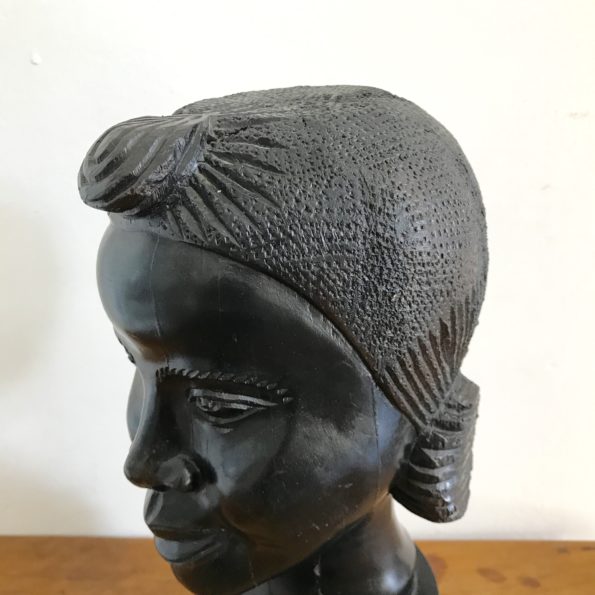 Statue tête femme africaine en bois ébène noir
