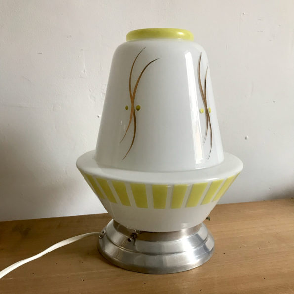 Lampe de table opaline vintage